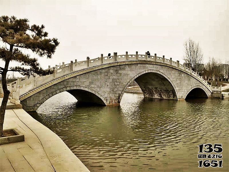 石橋雕塑-公園景觀石橋大理石欄桿高清圖片