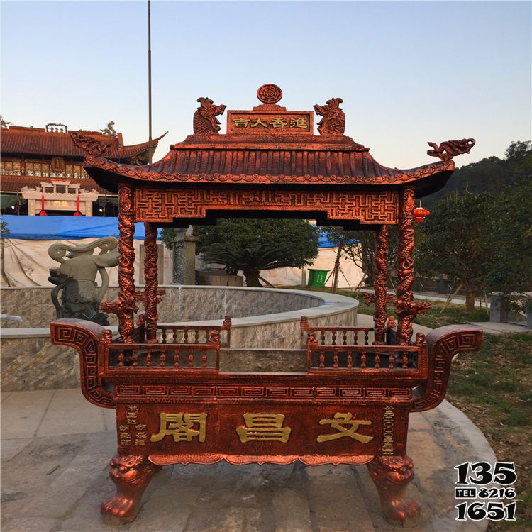 香爐雕塑-佛教寺廟戶(hù)外擺放純銅長(zhǎng)形香爐高清圖片