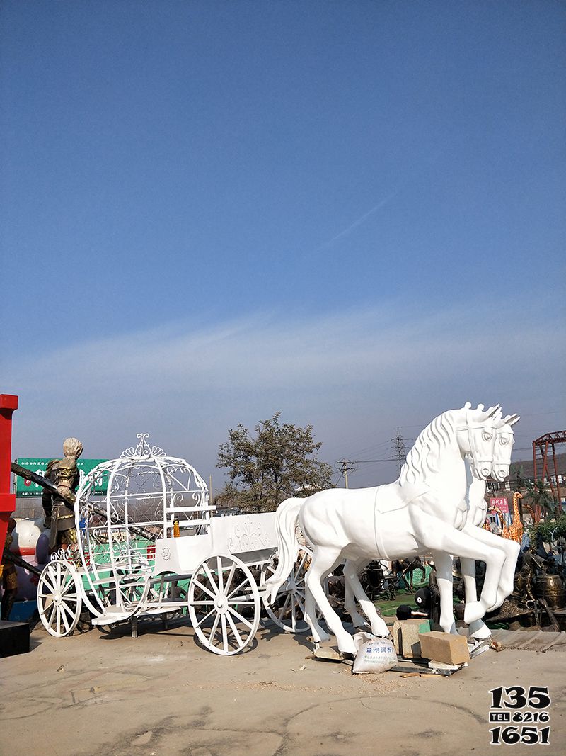 馬車雕塑-文化廣場擺放大理石創(chuàng)意馬車石雕高清圖片