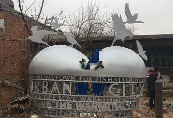 愛(ài)心雕塑-城市不銹鋼鏤空鳥兒飛翔愛(ài)心雕塑