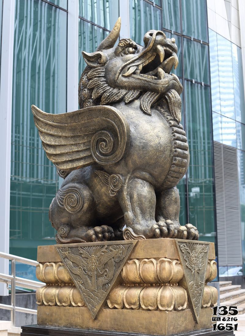 獨(dú)角獸雕塑-大型機(jī)構(gòu)門口擺放的玻璃鋼創(chuàng)意獨(dú)角獸雕塑