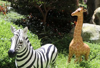 長頸鹿雕塑-公園景區(qū)大型動物景觀斑馬和長頸鹿雕塑