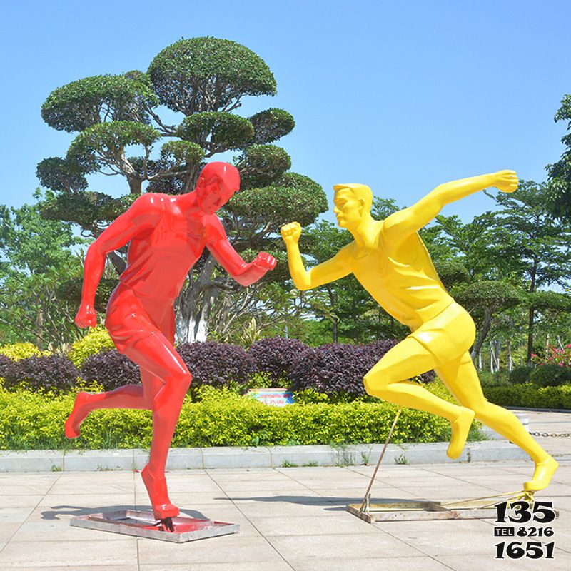 跑步雕塑-公園林景觀玻璃鋼彩繪跑步運(yùn)動人物雕塑擺件高清圖片