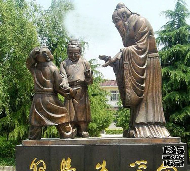 孔子雕塑-校園孔子向?qū)W生學(xué)習(xí)玻璃鋼仿銅雕塑高清圖片