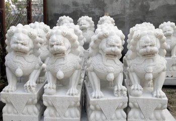 北京石獅子景區(qū)大型漢白玉看門神獸，象征著家園安全