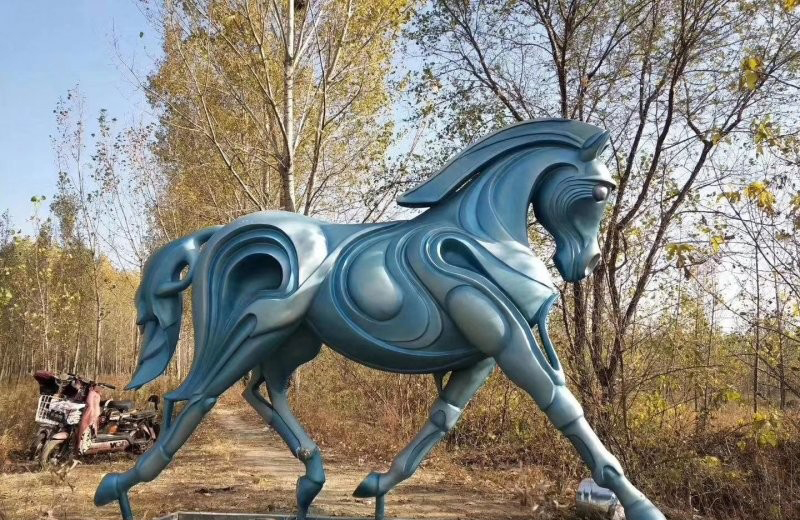 玻璃鋼仿銅青銅抽象奔馬-玻璃鋼仿銅抽象奔馬 公園動物雕塑