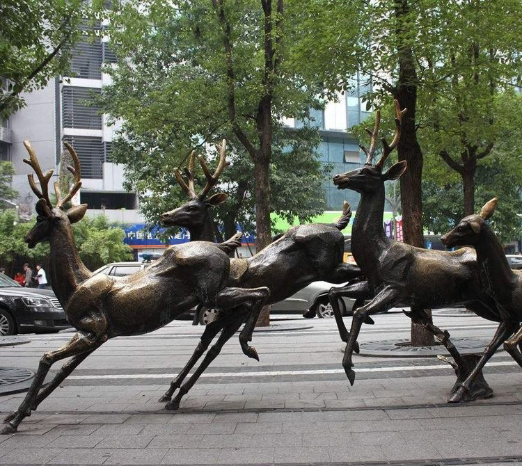 公園動(dòng)物奔跑的鹿銅雕-公園動(dòng)物銅雕 奔跑的鹿銅雕高清圖片